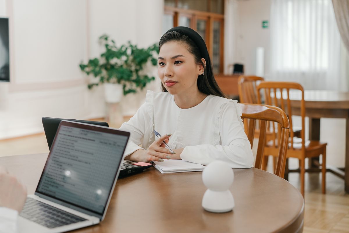 Tự học tiếng Anh giao tiếp trong 6 tháng cho người đi làm